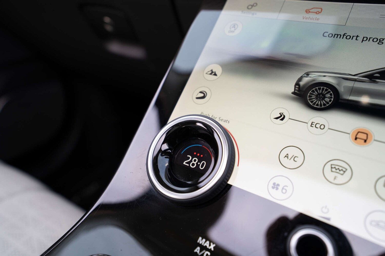 Used Land Rover Range Rover Velar 2017 for sale - 77845589: Photo 39