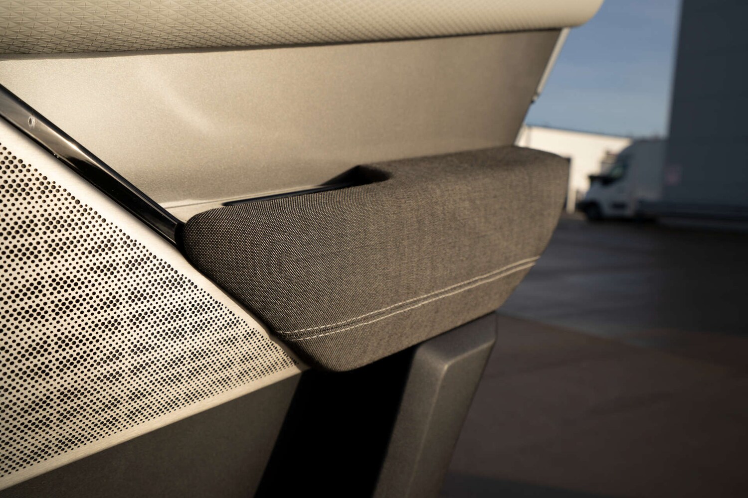 Used Land Rover Range Rover Velar 2017 for sale - 77845589: Photo 43