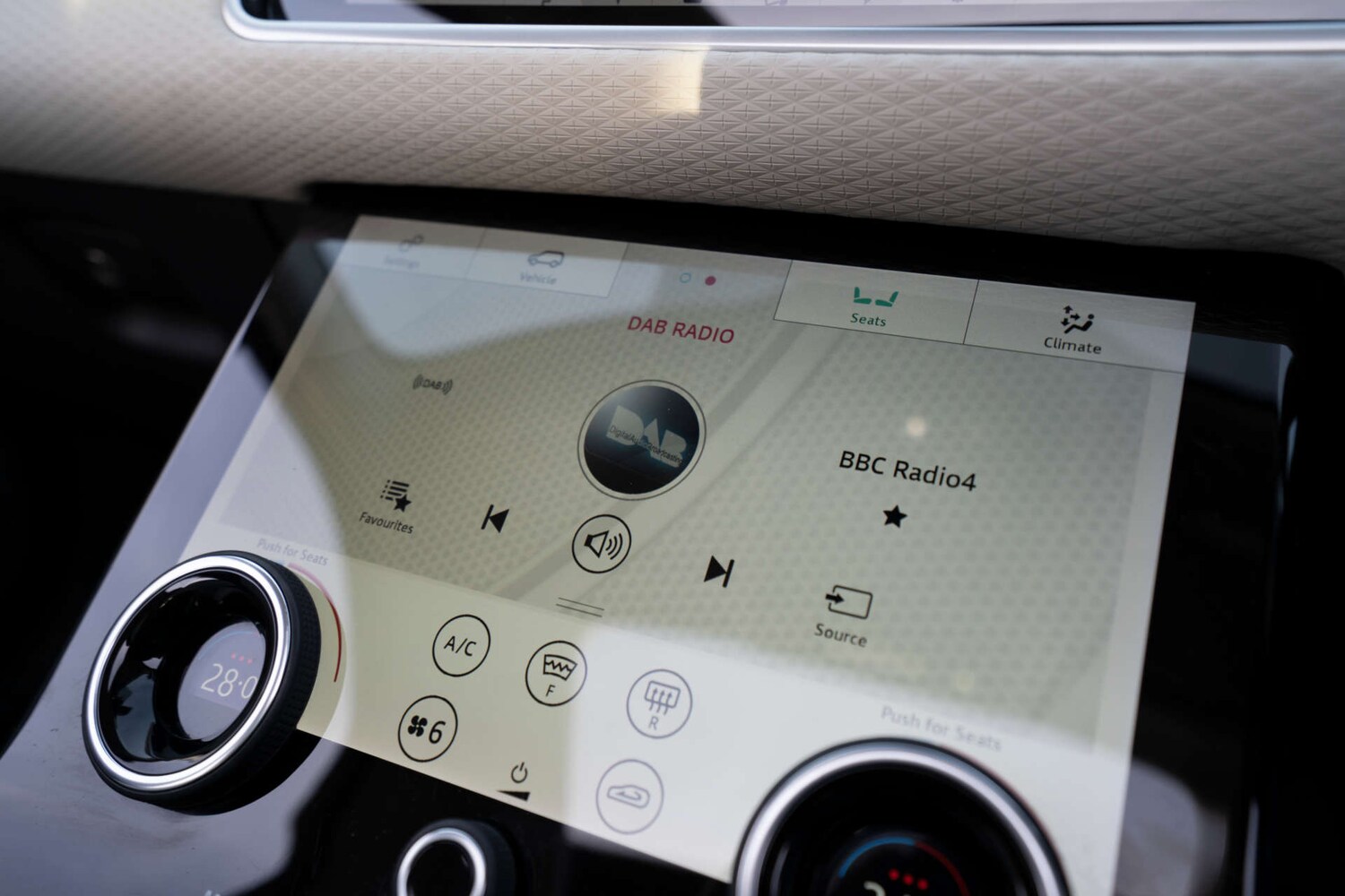 Used Land Rover Range Rover Velar 2017 for sale - 77845589: Photo 63