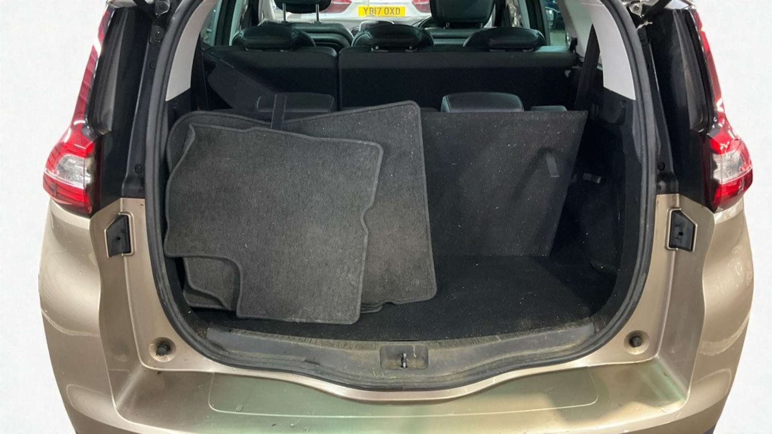 Used Renault Scenic 2017 for sale - 77136388: Photo 12