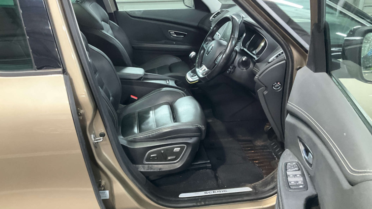 Used Renault Scenic 2017 for sale - 77136388: Photo 6