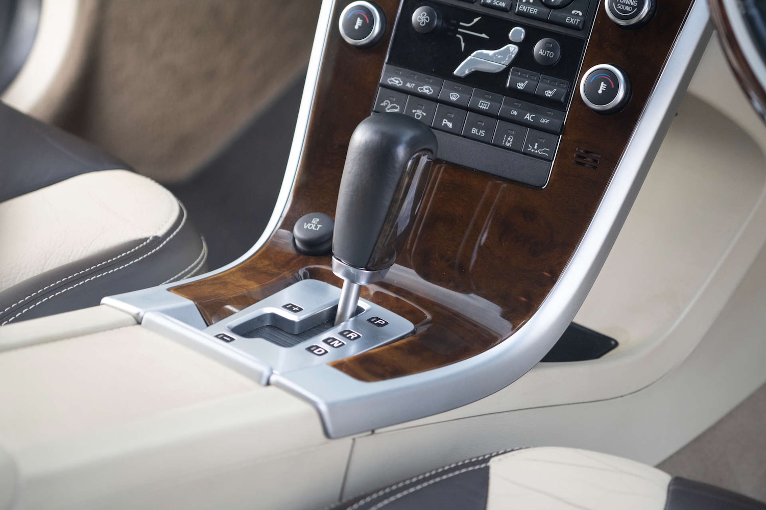 Used Volvo XC60 2008 for sale - 77187830: Photo 15