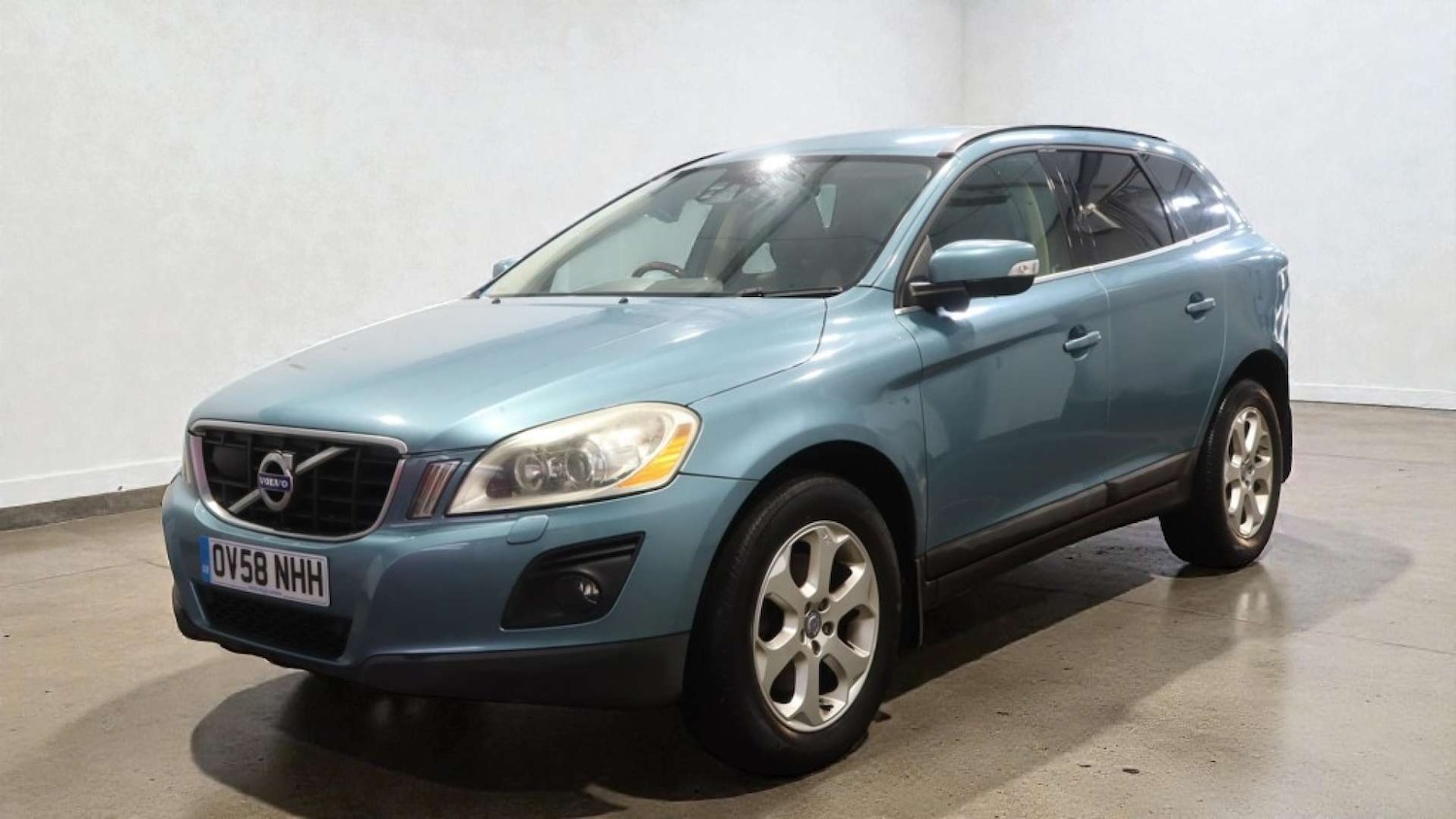 Used Volvo XC60 2008 for sale - 77187830: Photo 2
