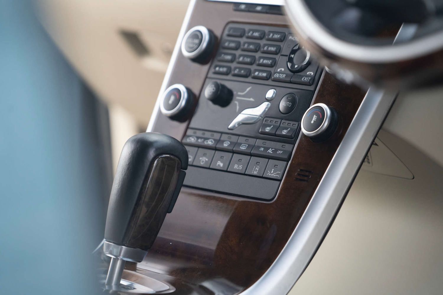 Used Volvo XC60 2008 for sale - 77187830: Photo 25