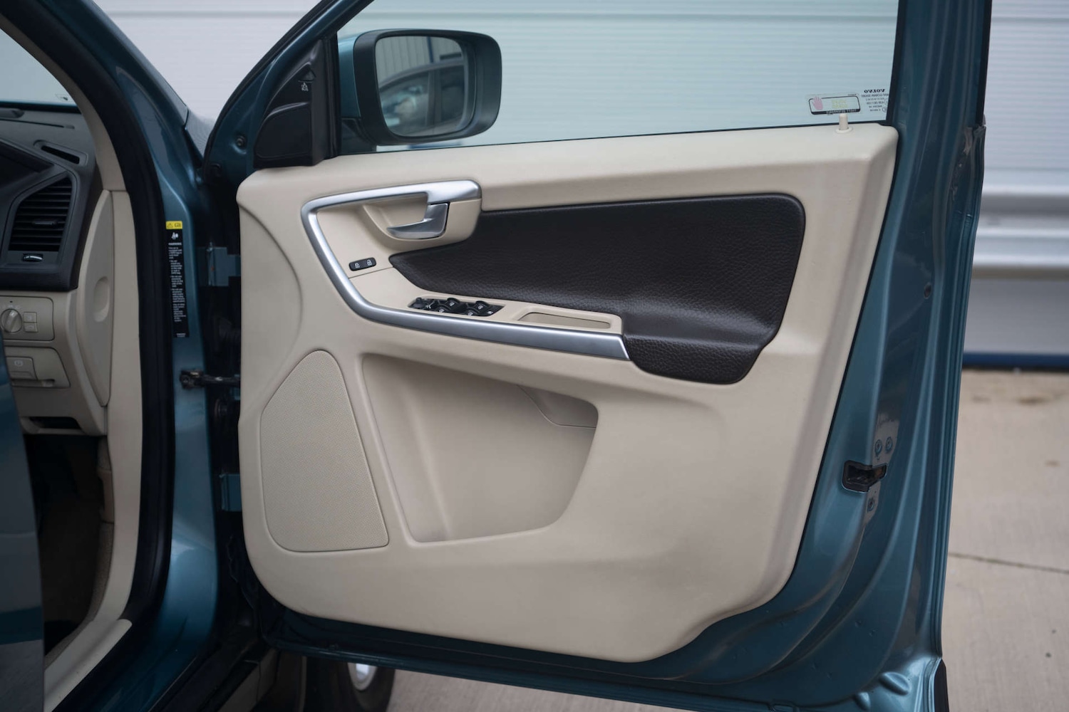 Used Volvo XC60 2008 for sale - 77187830: Photo 29