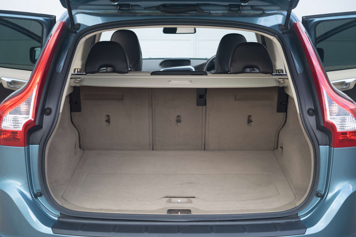 Used Volvo XC60 2008 for sale - 77187830: Photo 33