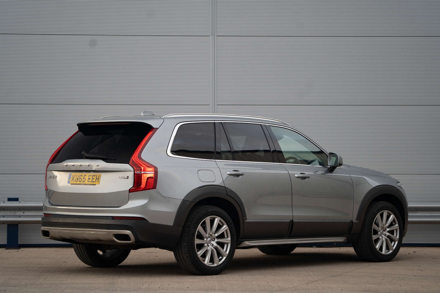 Used Volvo XC90 2015 for sale - 76859428: Photo 3