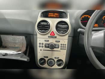Used Vauxhall Corsa 2010 for sale - 79667717: Photo