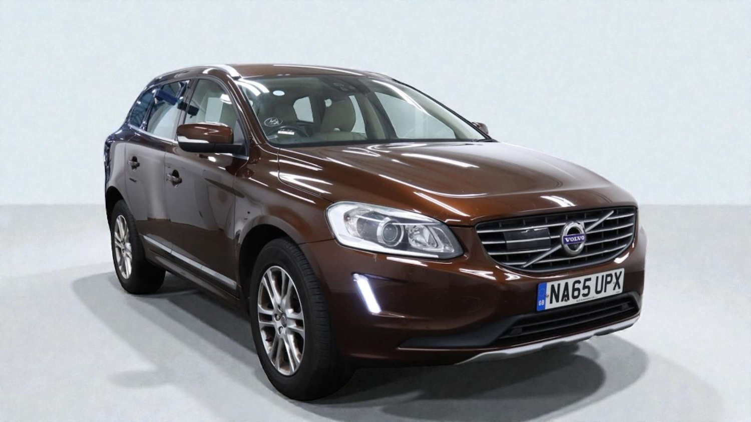 Used Volvo XC60 2015 for sale - 76720221: Photo 1