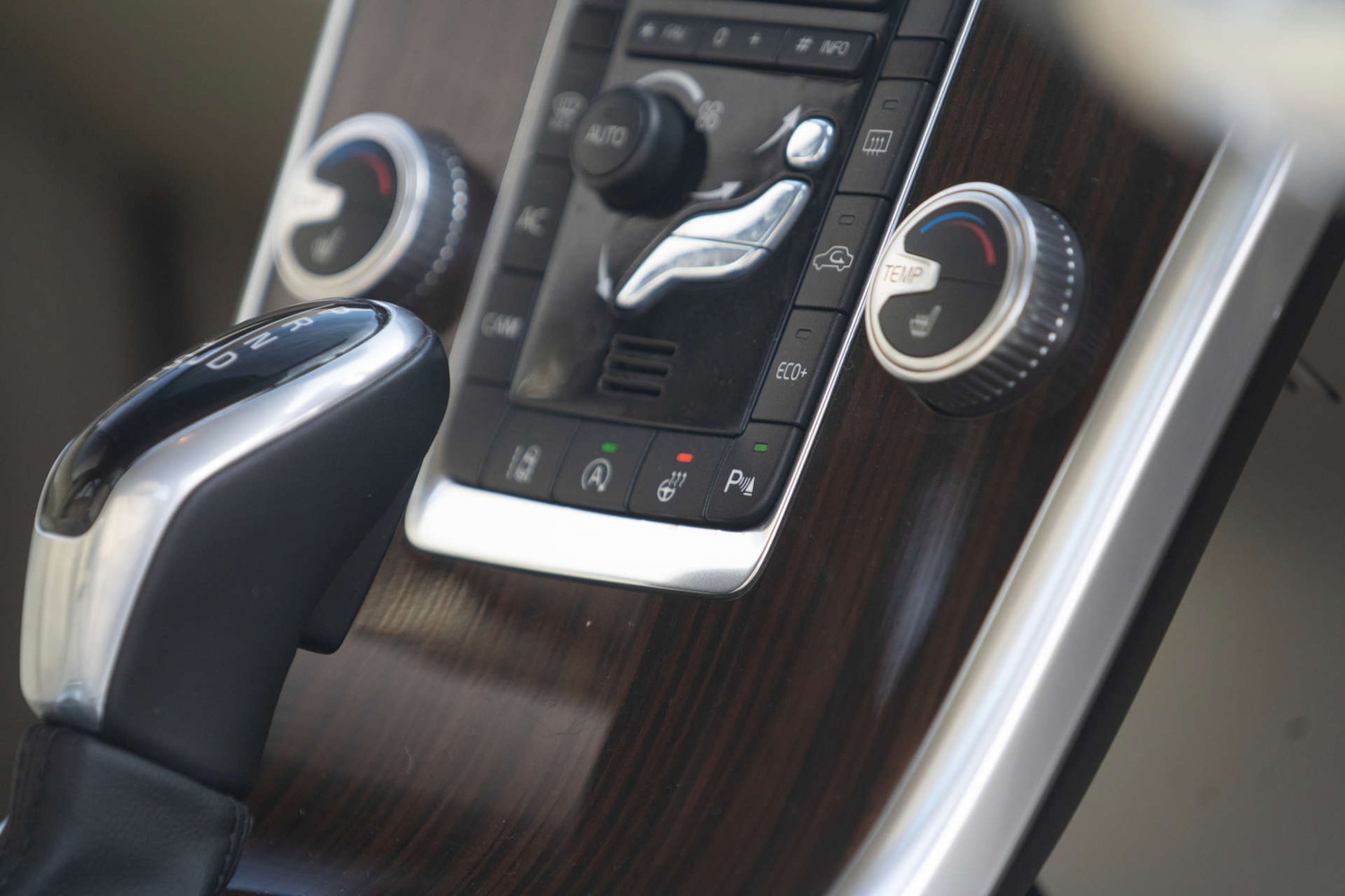 Used Volvo XC60 2015 for sale - 76720221: Photo 14