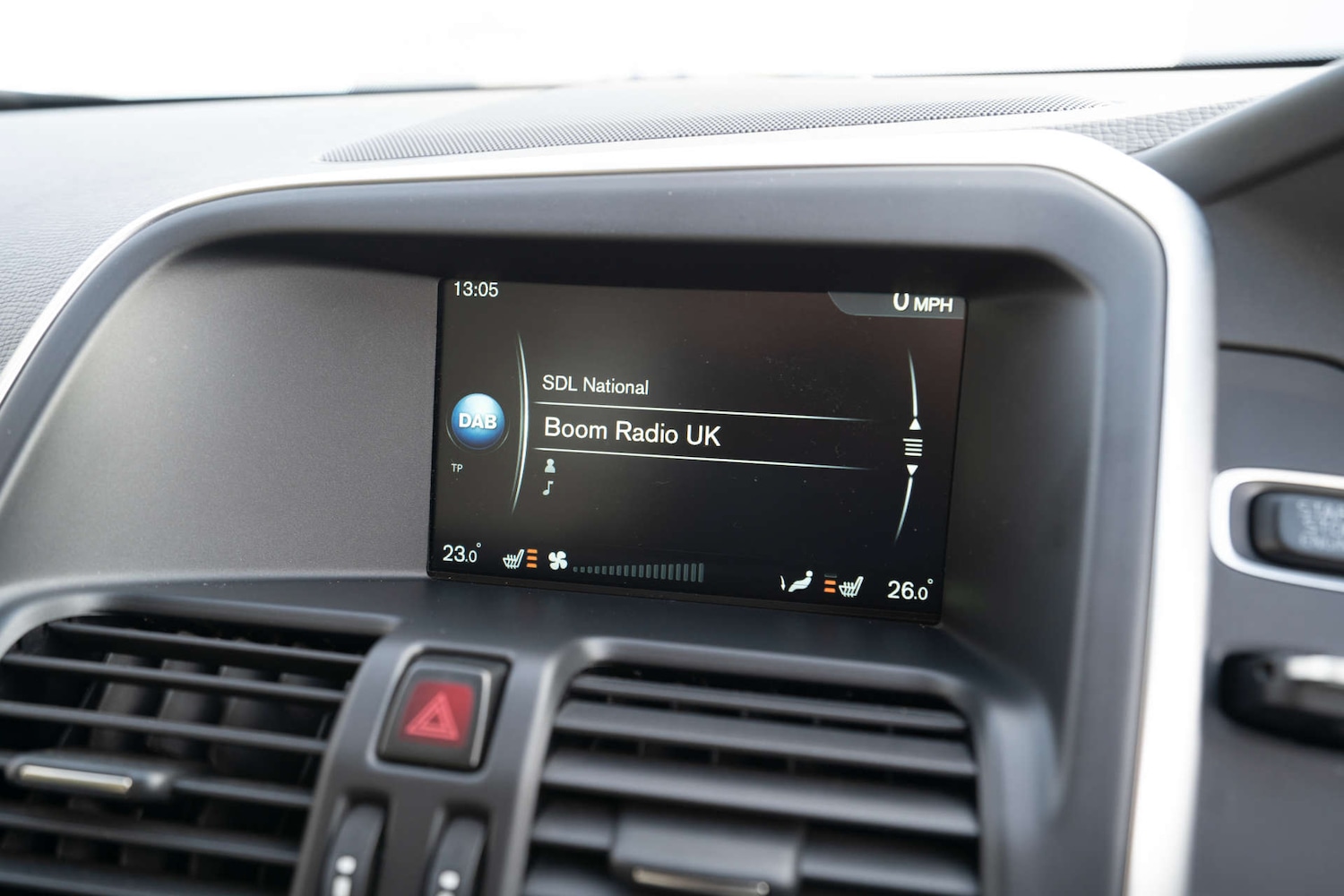 Used Volvo XC60 2015 for sale - 76720221: Photo 26