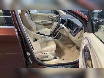 Used Volvo XC60 2015 for sale - 76720221: Photo