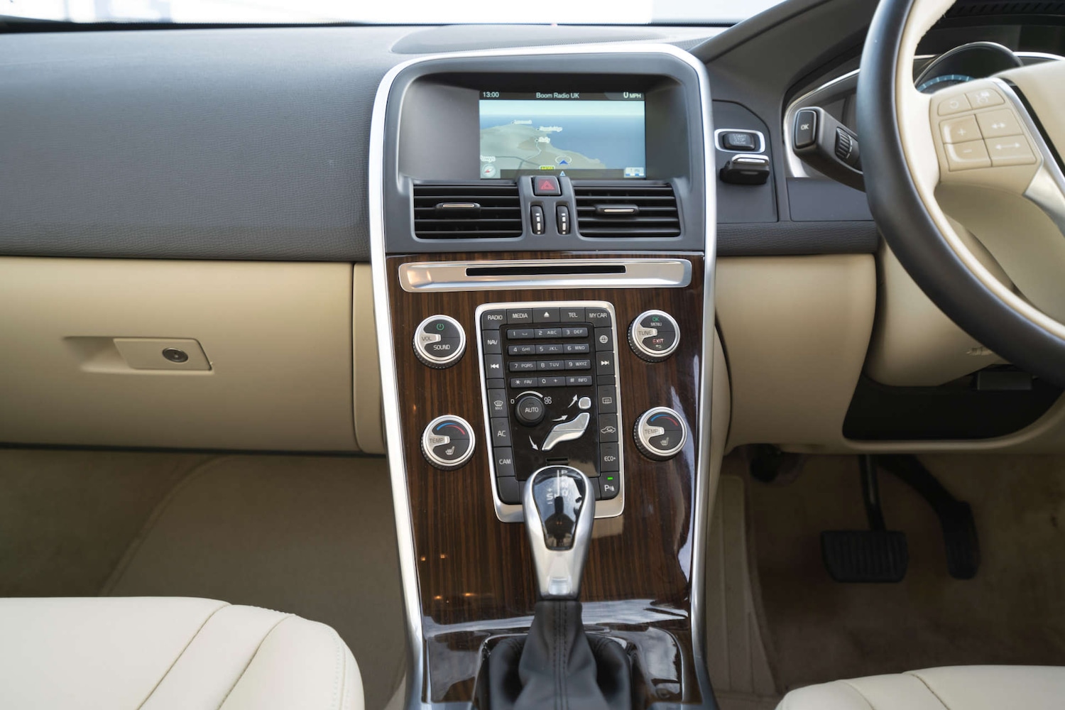 Used Volvo XC60 2015 for sale - 76720221: Photo 34