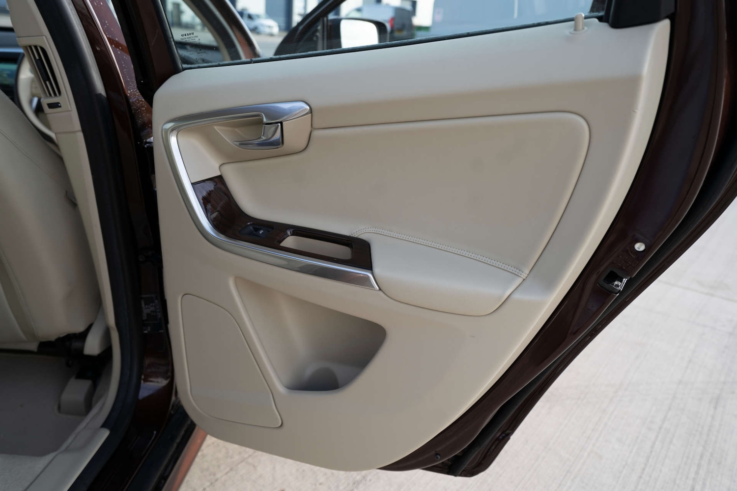 Used Volvo XC60 2015 for sale - 76720221: Photo 44