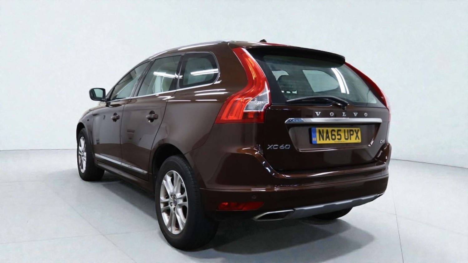 Used Volvo XC60 2015 for sale - 76720221: Photo 5