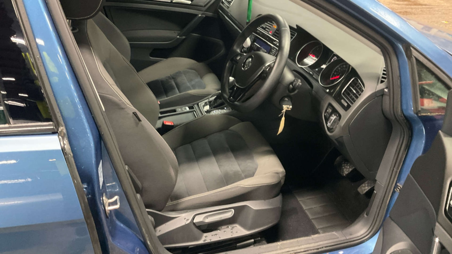 Used Volkswagen Golf 2013 for sale - 77136385: Photo 6