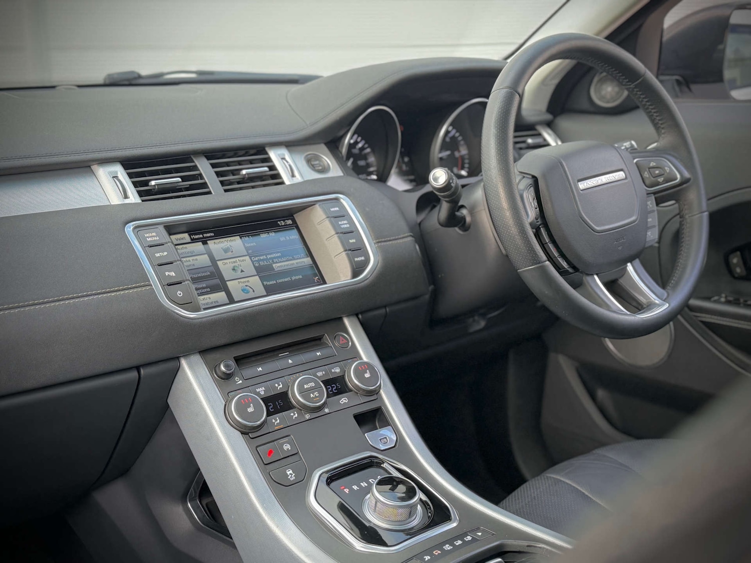 Used Land Rover Range Rover Evoque 2015 for sale - 76720209: Photo 14