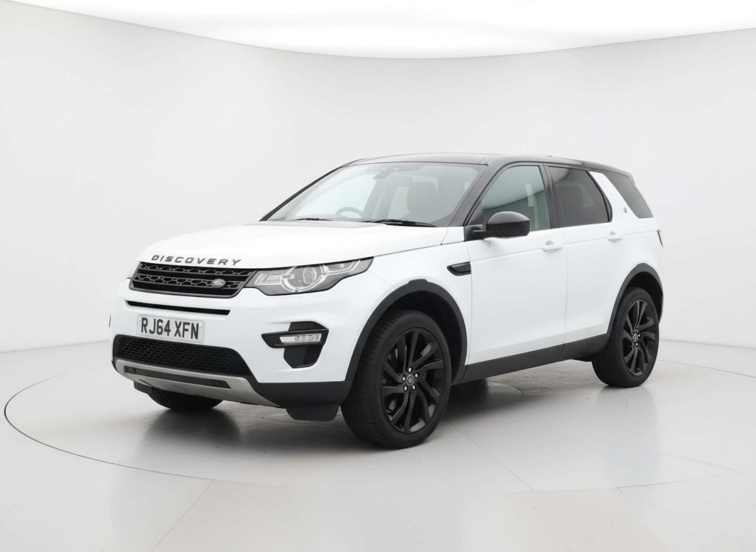 Used Land Rover Discovery Sport 2015 for sale - 78198809: Photo 2