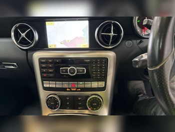 Used Mercedes-Benz SLK 2011 for sale - 78502929: Photo