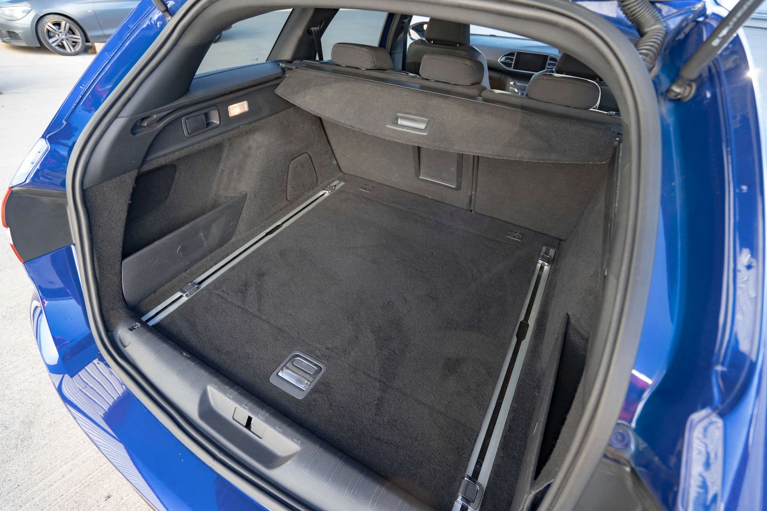 Used Peugeot 308 2016 for sale - 77025218: Photo 27