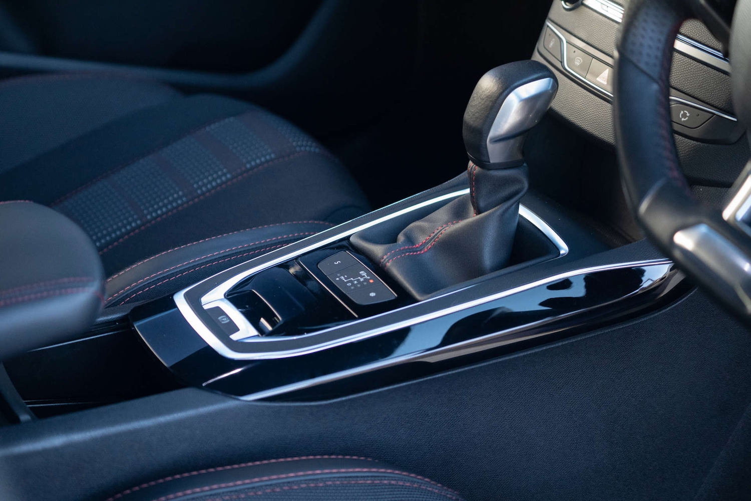 Used Peugeot 308 2016 for sale - 76720222: Photo 13