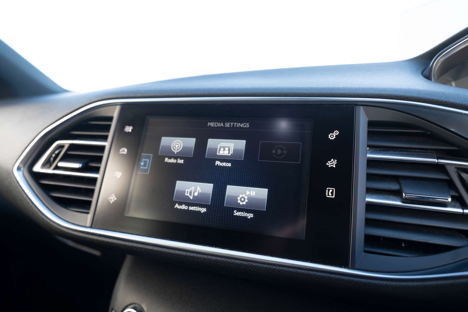 Used Peugeot 308 2016 for sale - 76720222: Photo 38