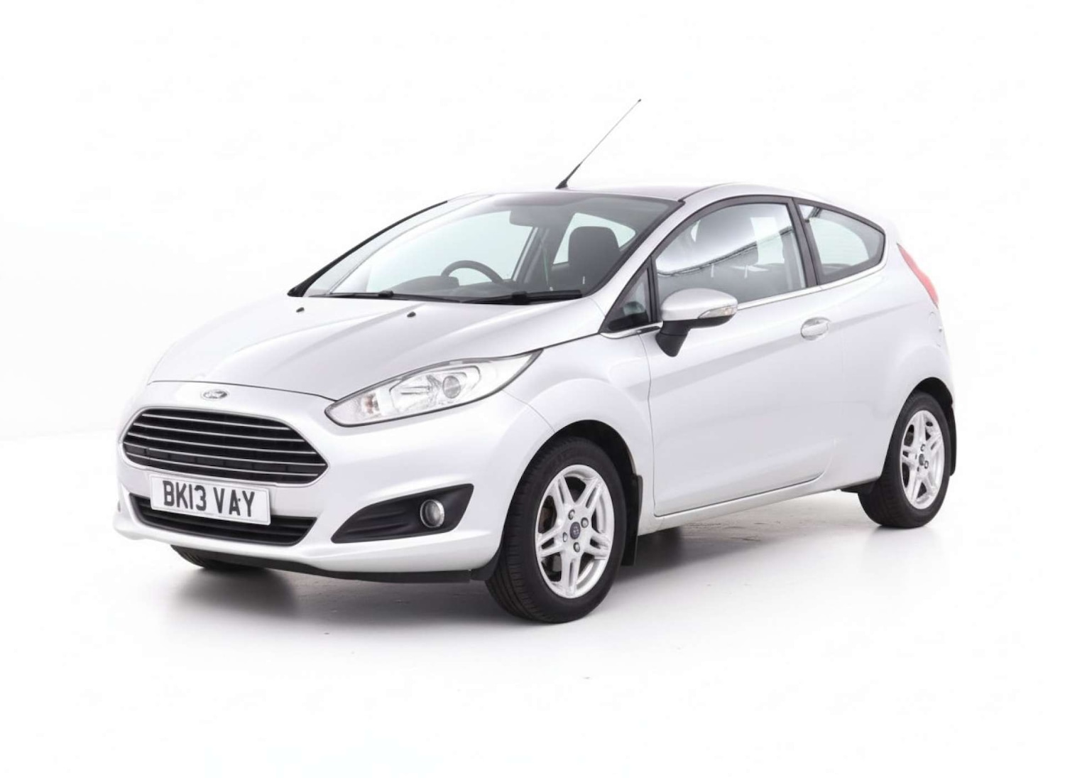 Used Ford Fiesta 2013 for sale - 78045053: Photo 2