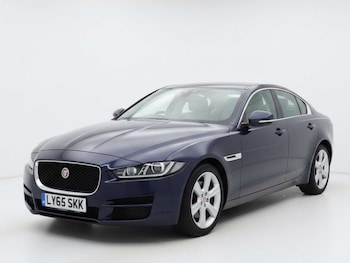 Used Jaguar XE 2015 for sale - 77818777: Photo