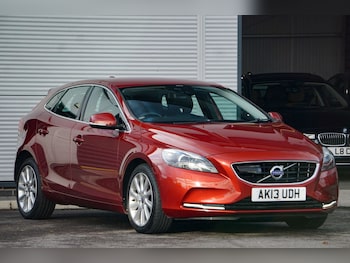 Used Volvo V40 2013 for sale - 78971007: Photo