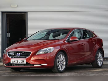 Used Volvo V40 2013 for sale - 78971007: Photo