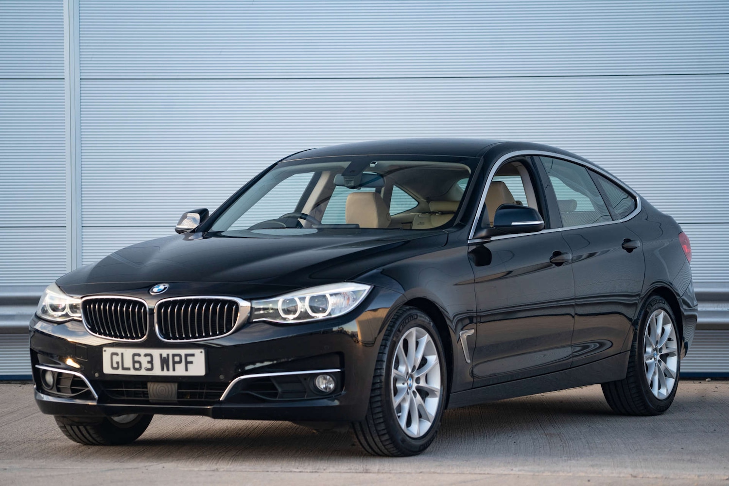 Used BMW 3 Series 2013 for sale - 76720233: Photo 2