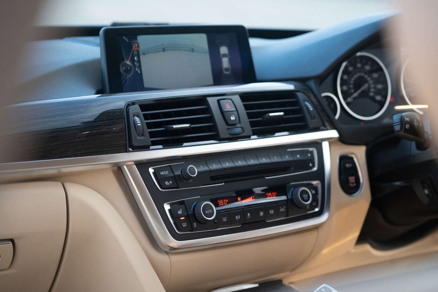 Used BMW 3 Series 2013 for sale - 76720233: Photo 34