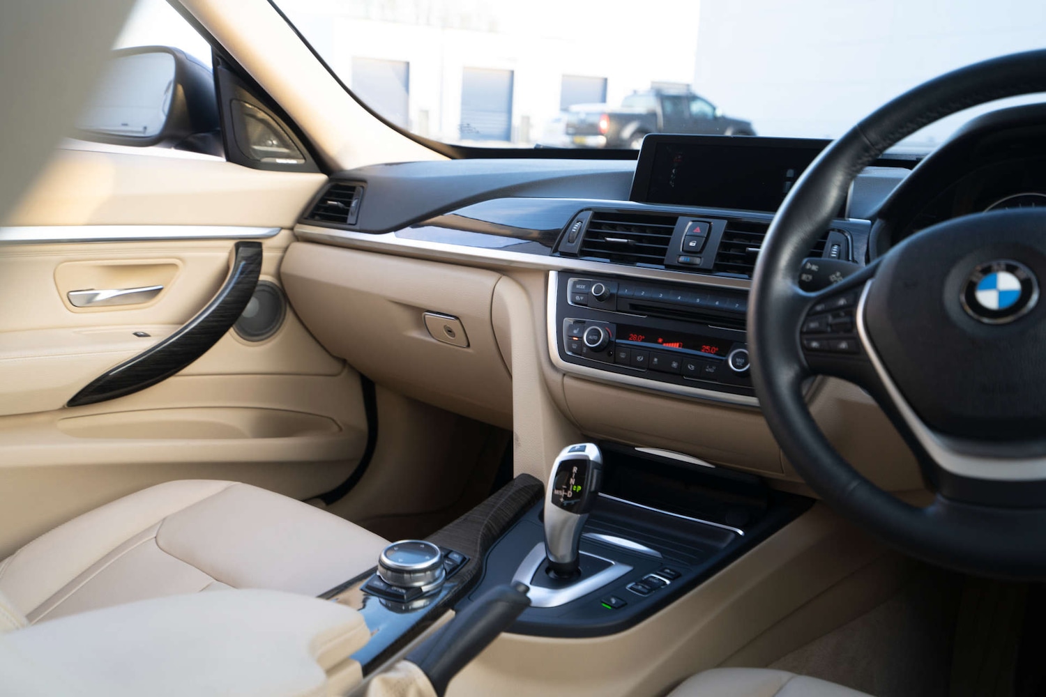 Used BMW 3 Series 2013 for sale - 76720233: Photo 43