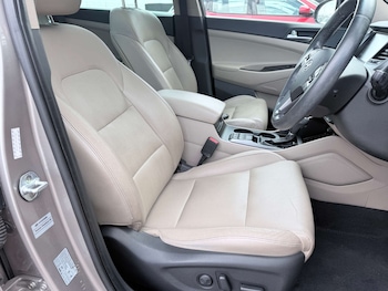Used Hyundai TUCSON 2016 for sale - 79640275: Photo