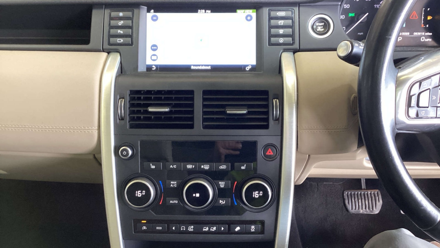 Used Land Rover Discovery Sport 2015 for sale - 78041787: Photo 11