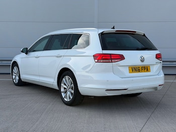 Used Volkswagen Passat 2016 for sale - 78751000: Photo