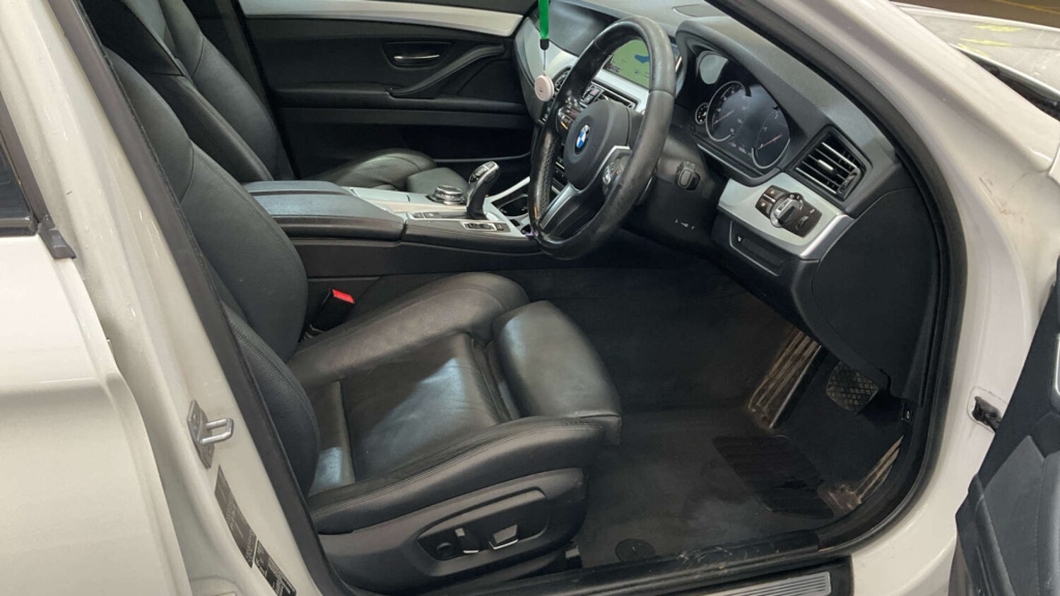 Used BMW 5 Series 2015 for sale - 77545052: Photo 9