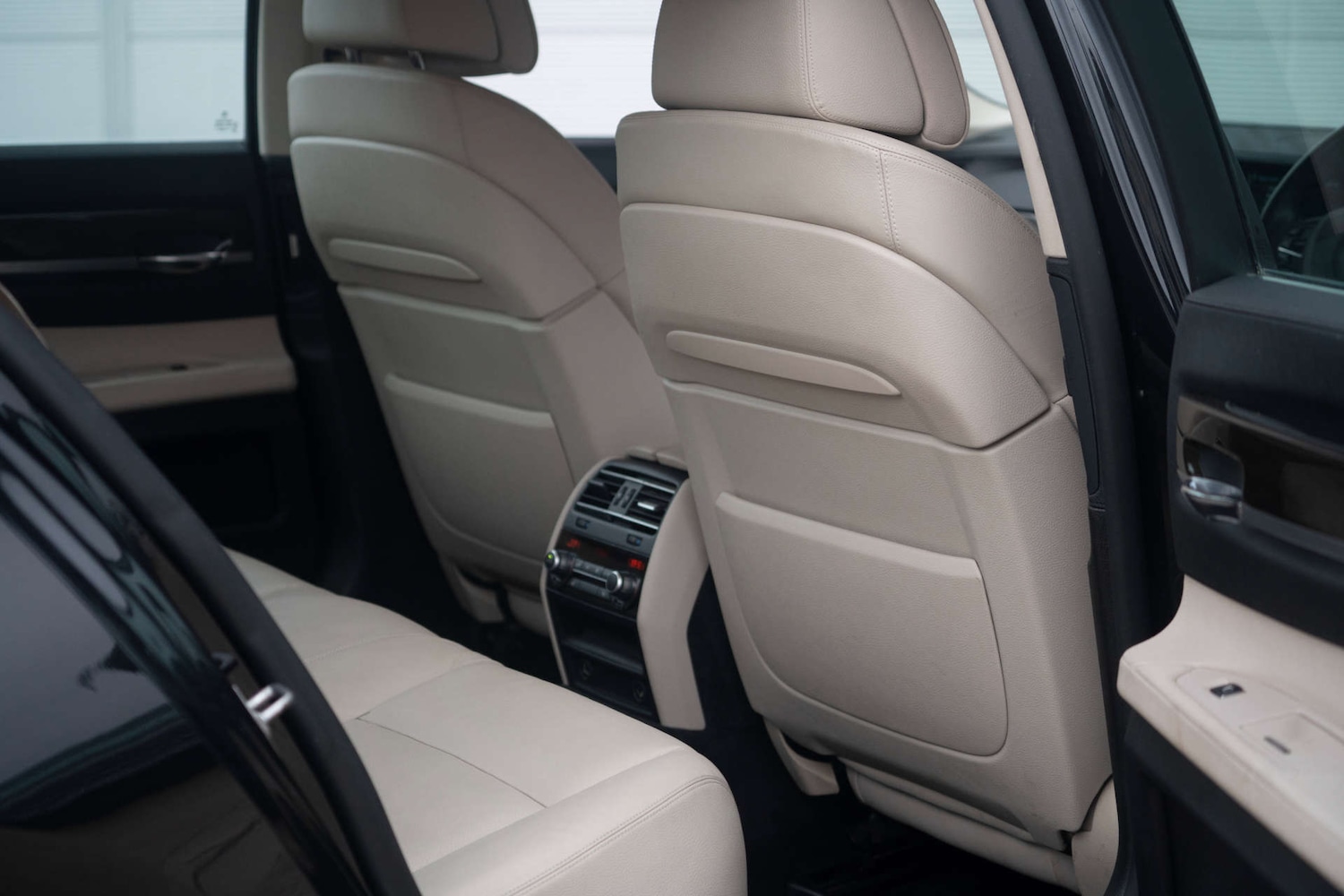 Used BMW 7 Series 2011 for sale - 76720208: Photo 15