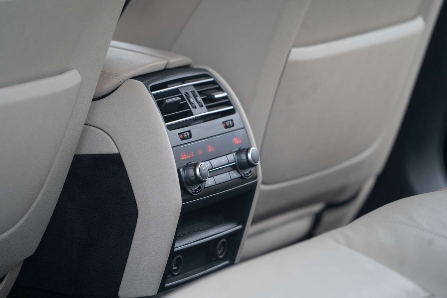 Used BMW 7 Series 2011 for sale - 76720208: Photo 19