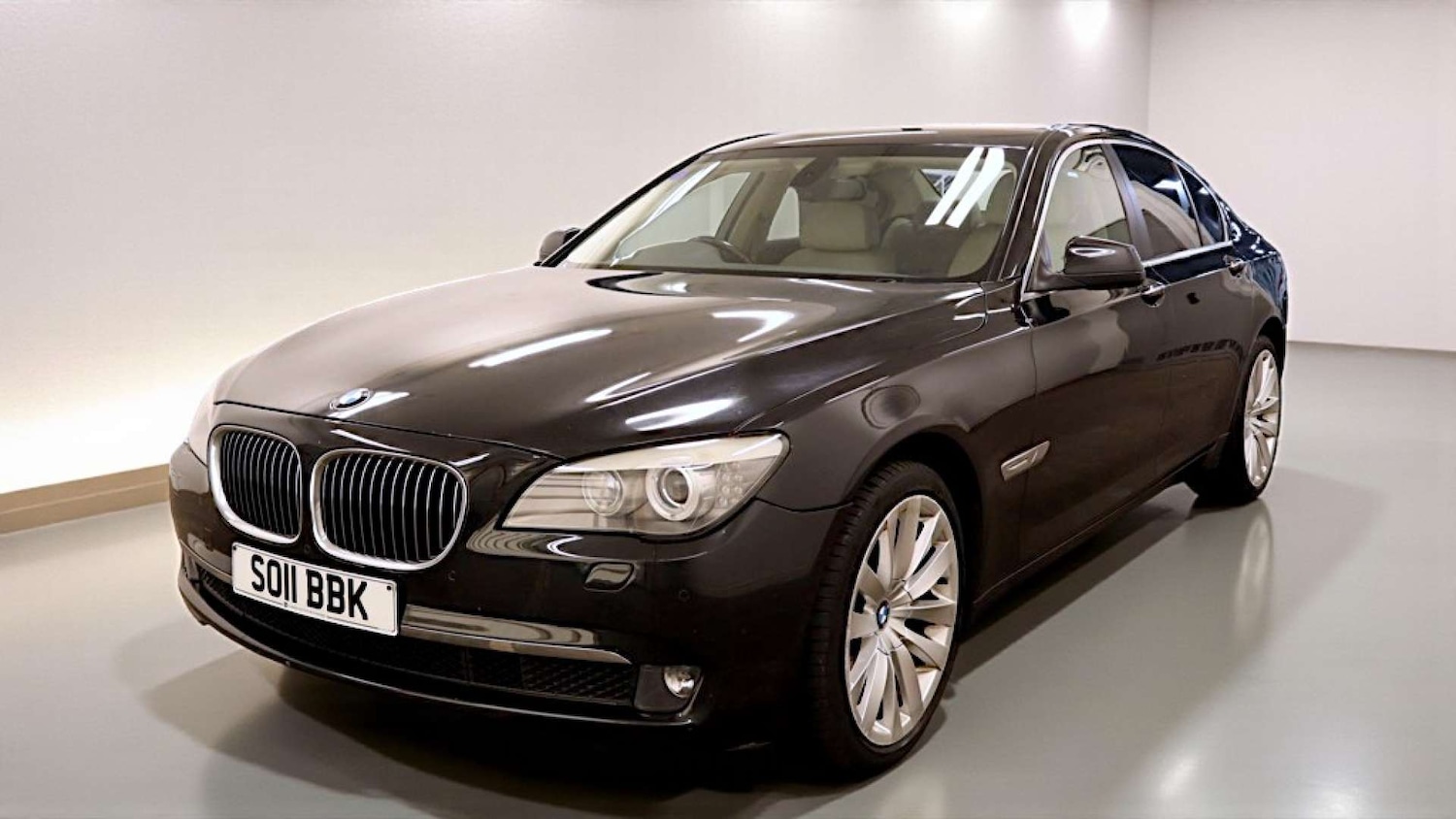 Used BMW 7 Series 2011 for sale - 76720208: Photo 3