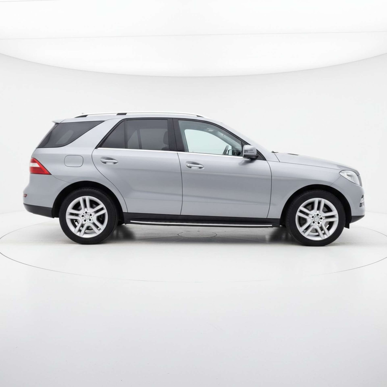 Used Mercedes-Benz M Class 2013 for sale - 77452510: Photo 6