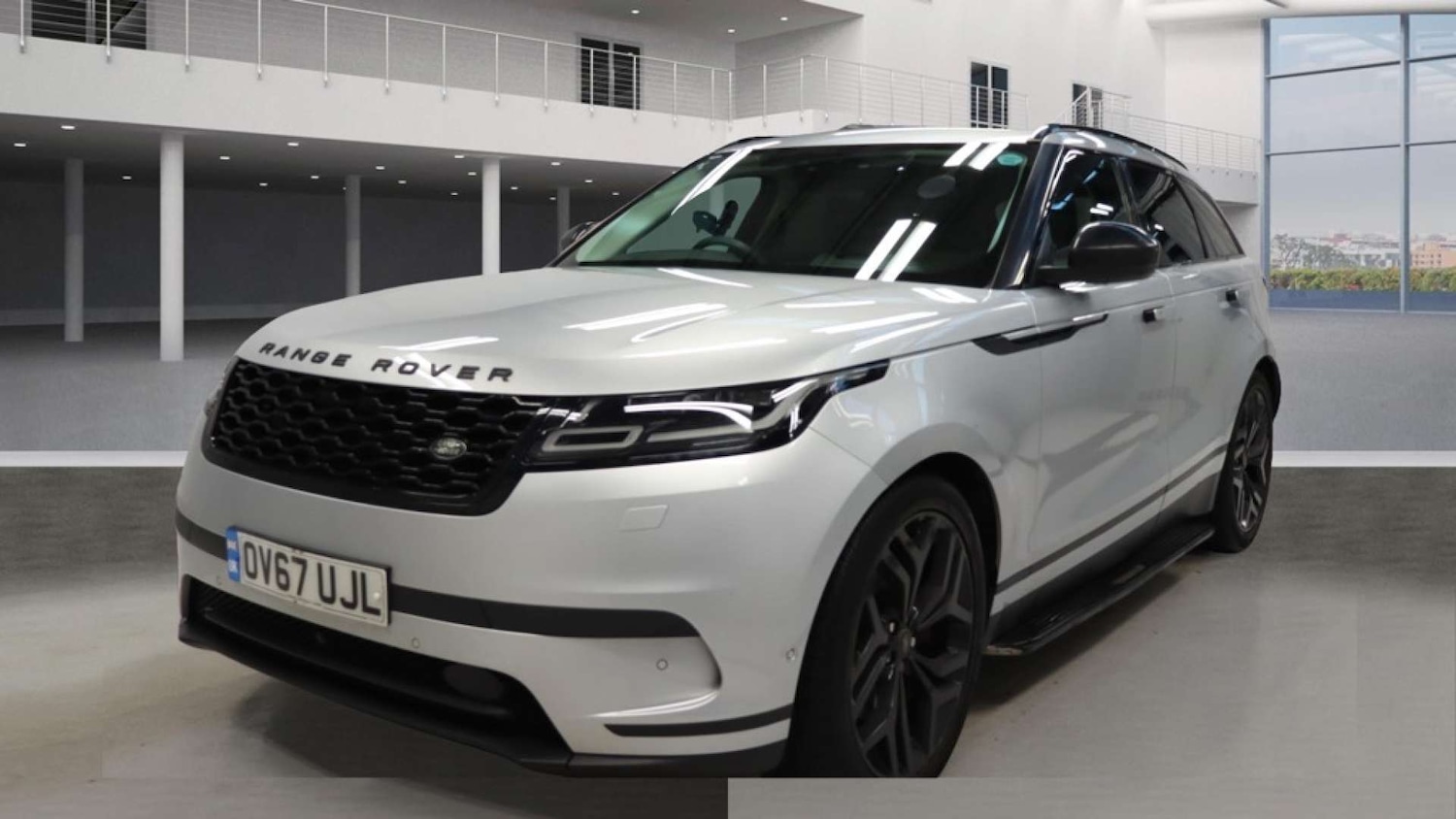 Used Land Rover Range Rover Velar 2017 for sale - 76829756: Photo 2