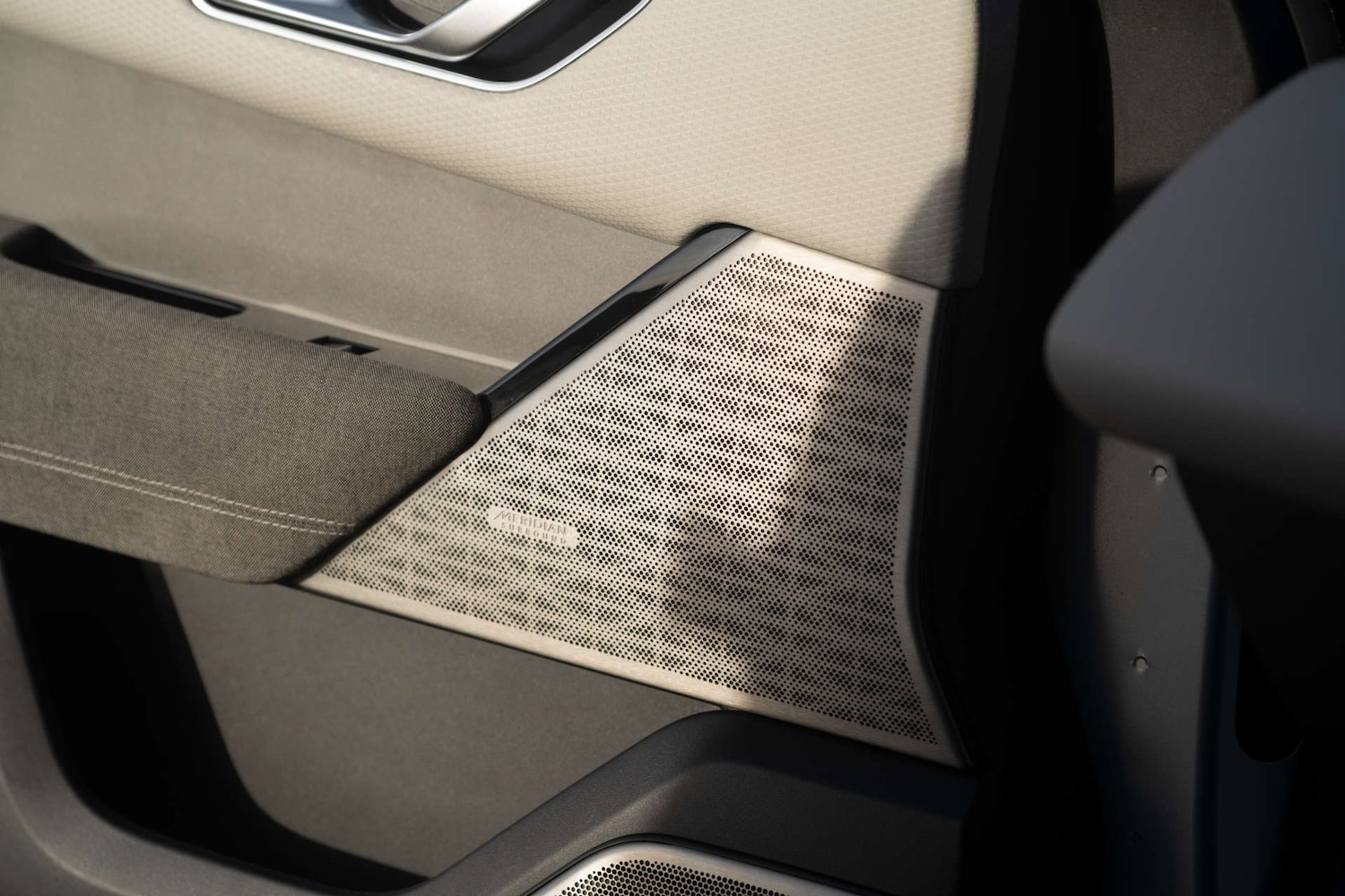 Used Land Rover Range Rover Velar 2017 for sale - 76829756: Photo 24