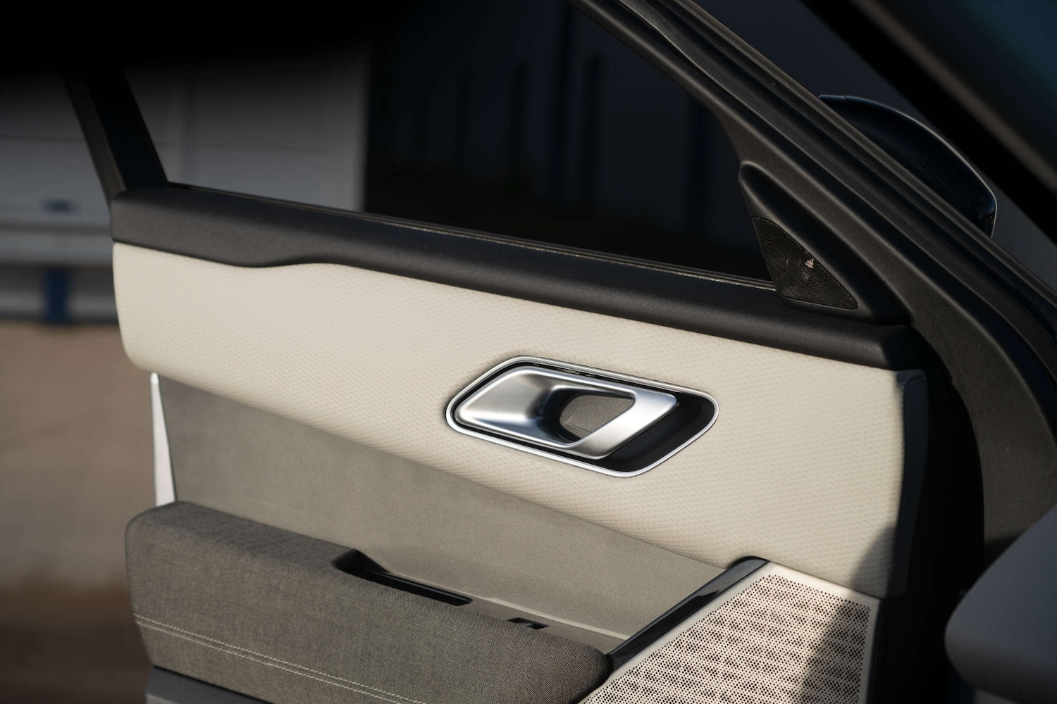 Used Land Rover Range Rover Velar 2017 for sale - 76829756: Photo 26