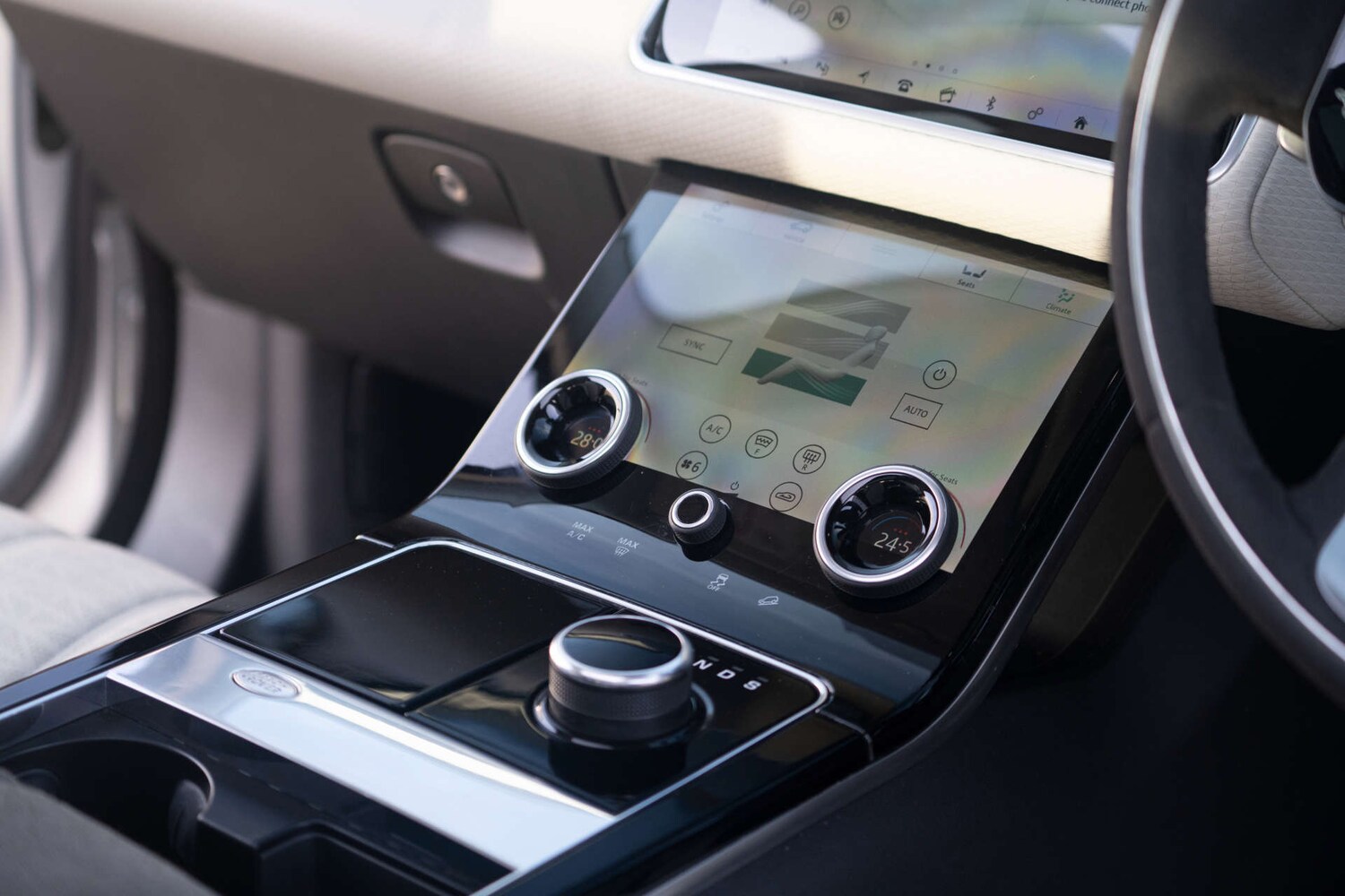 Used Land Rover Range Rover Velar 2017 for sale - 76829756: Photo 27