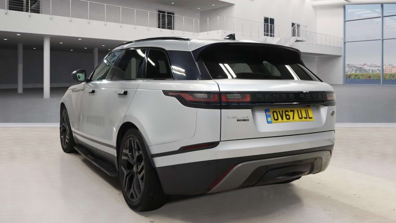 Used Land Rover Range Rover Velar 2017 for sale - 76829756: Photo 3