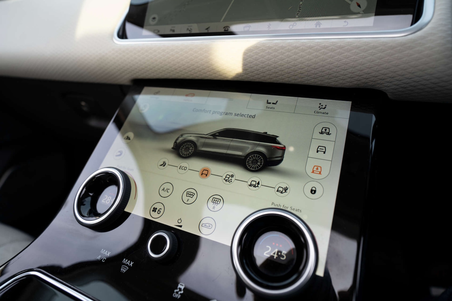 Used Land Rover Range Rover Velar 2017 for sale - 76829756: Photo 36