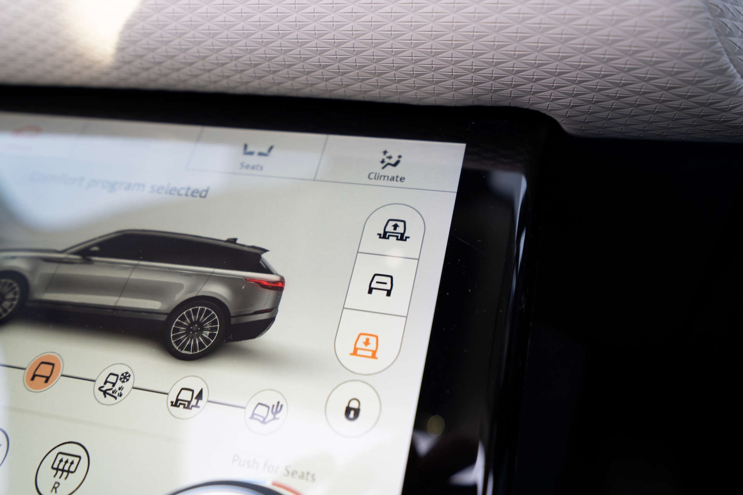 Used Land Rover Range Rover Velar 2017 for sale - 76829756: Photo 37