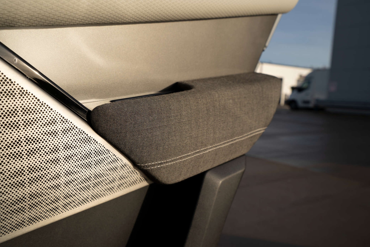 Used Land Rover Range Rover Velar 2017 for sale - 76829756: Photo 43