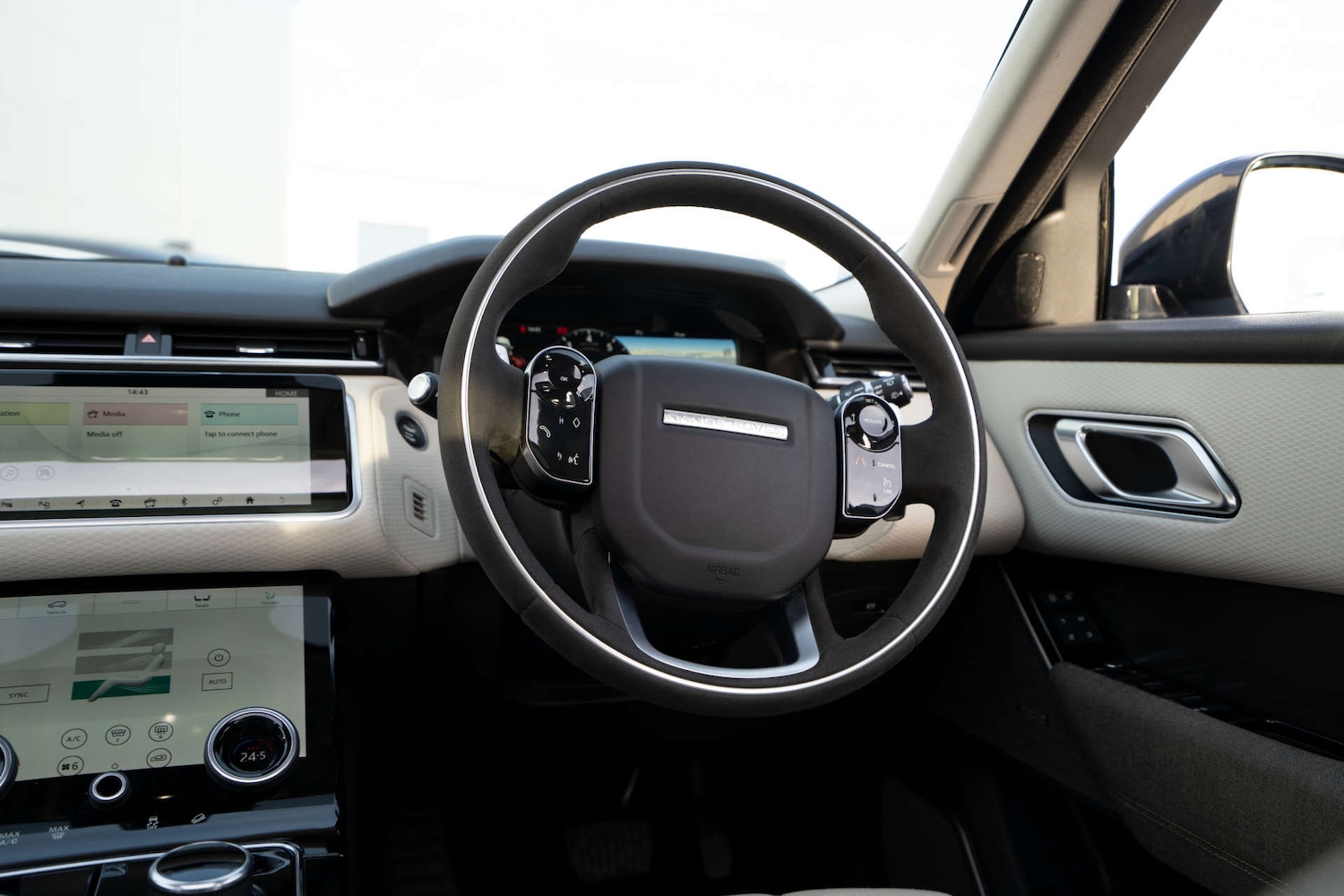 Used Land Rover Range Rover Velar 2017 for sale - 76829756: Photo 55